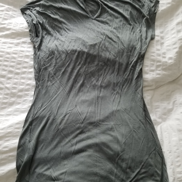 NWOT Nursing Top Size M - Picture 2 of 3